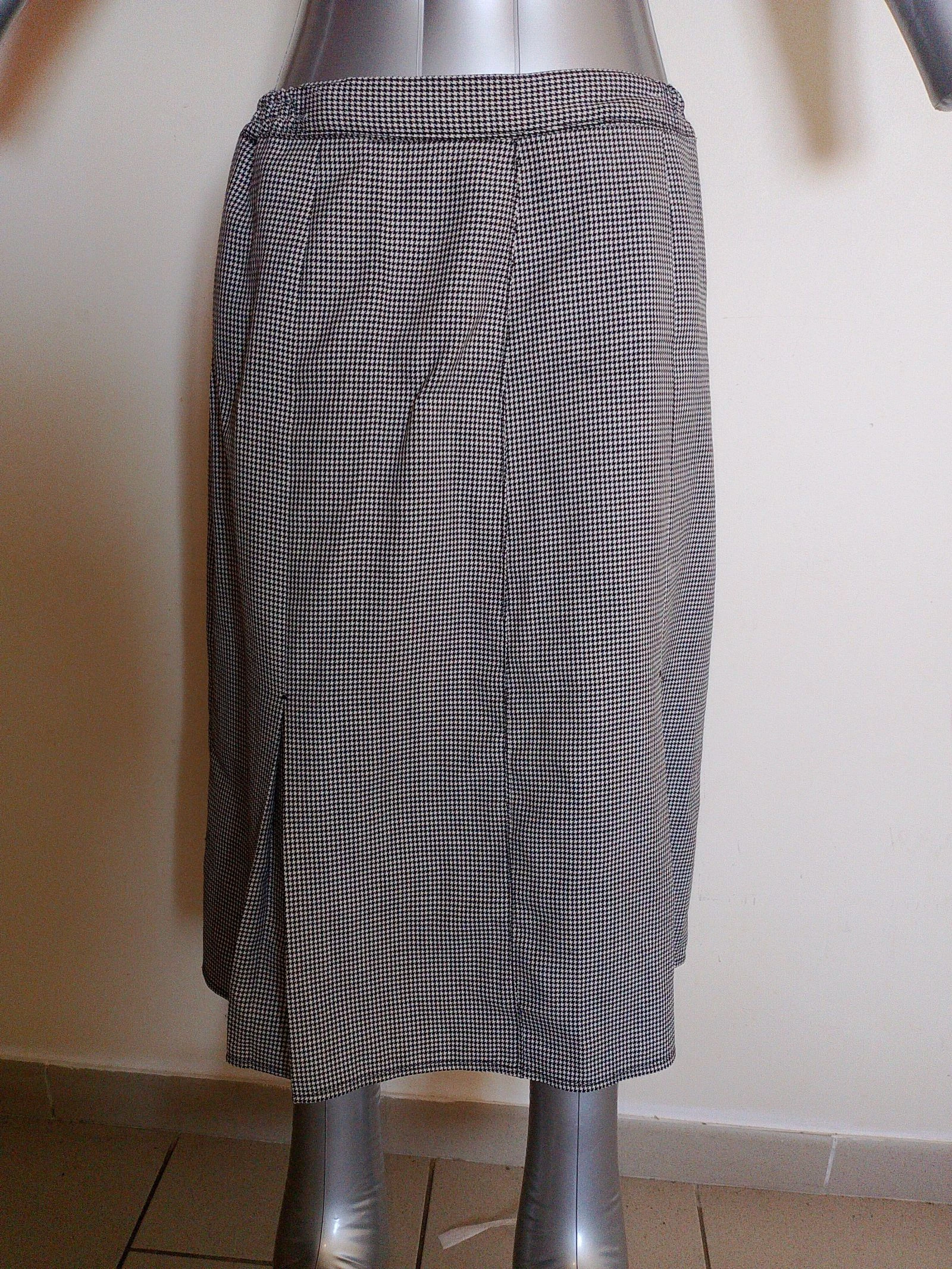Jupe midi droite à motif pied-de-poule – Style vintage / Preppy